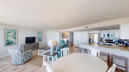 Litchfield by the Sea House | Bridgewater Bliss Luxurious Oceanfront Penthouse