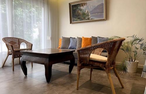Caldes d'Estrac Apartment | Bright airy family style 7 min walk to beach