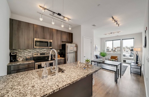 Brewerytown Apartment | Bright and Airy One Bedroom Suite I Pool I Gym