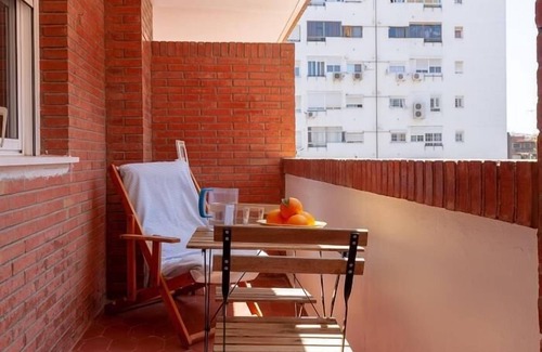 Nervion Apartment | Bright and cozy apartment in Seville. A-C/WIFI