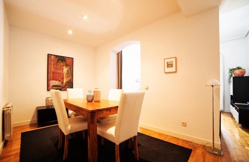 Chamberi Apartment | Bright apartment in Historical City Center