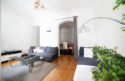 Chamberi Apartment | Bright apartment in Historical City Center