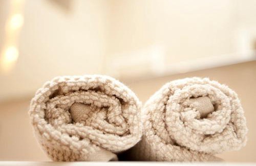 Neubau Apartment | Bright & Chic Downtown Hideaway