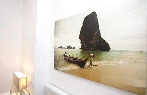 Neubau Apartment | Bright & Chic Downtown Hideaway