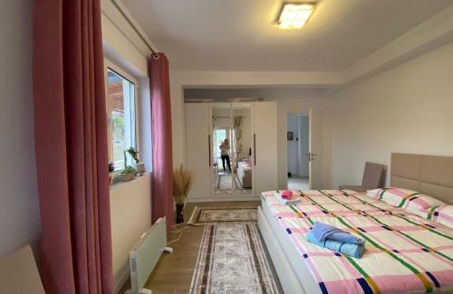 Corovode House | Bright & Cozy Room with Balcony