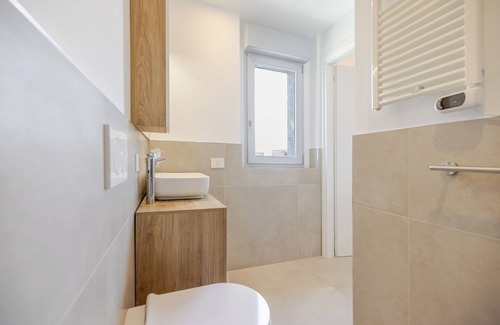 Trezzano sul Naviglio Condo | Bright double room with private bathroom 20 min. from Milan (Room no. 1)