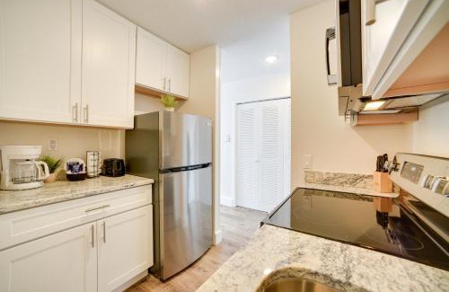 Gadsden Apartment | Bright Gadsden Apartment about 10 Mi to Dive Land Park