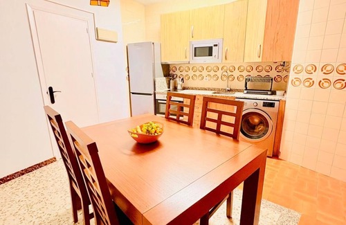 Dos Hermanas House | Bright House in the Heart of Dos Hermanas