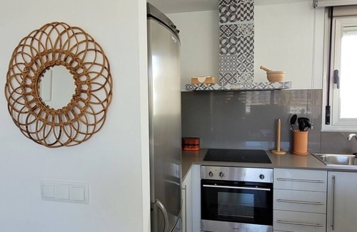 Peniscola Apartment | Bright, modern apartment a stone's throw from the beach