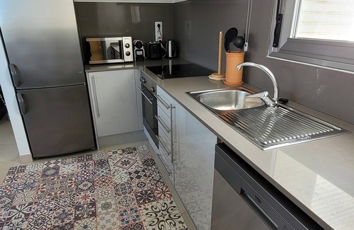 Peniscola Apartment | Bright, modern apartment a stone's throw from the beach