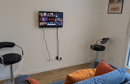 Champigny-sur-Marne Apartment | Bright studio near Paris with easy access to Disneyland via the RER A line