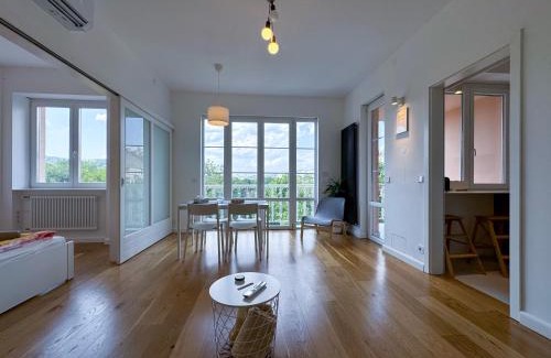 Budavar Apartment | BrightlyApartment