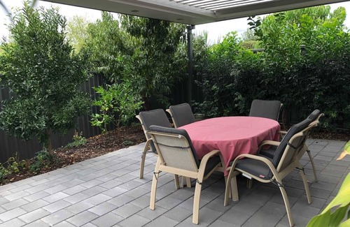 Brighton House | Brighton Beach, Cafe's,Aquatics,House avail for short term rental 25/07-12/10/25