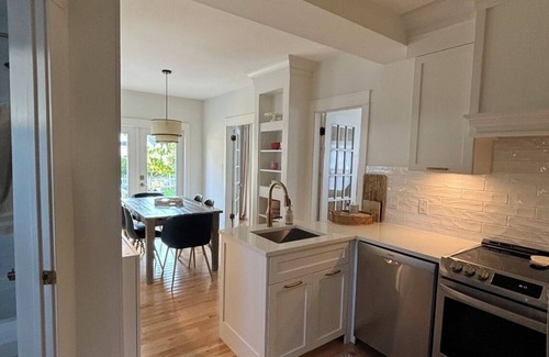 Charlottetown Apartment | Brighton House PEI Charming Main Floor Suite