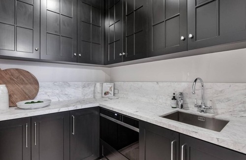 Brighton Apartment | Brighton Luxury Oasis