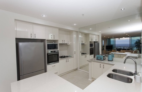 Southport Apartment | Brighton on Broadwater Shores