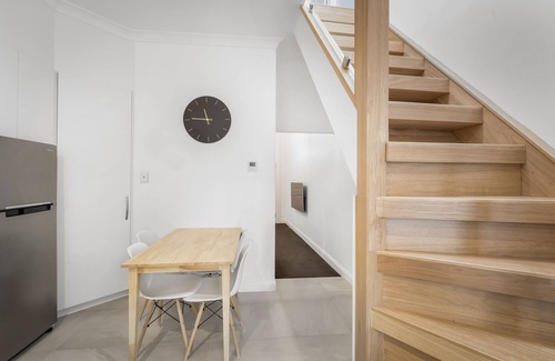 Hobart Central Business District Apartment | Brisbane Terrace - Hobart Inner City