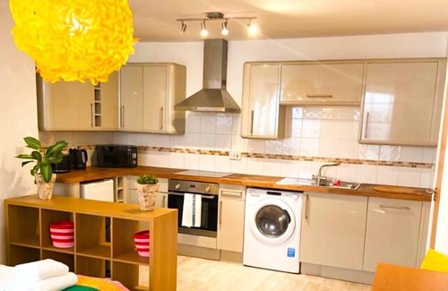 Saint Paul's Apartment | Bristol City Stays