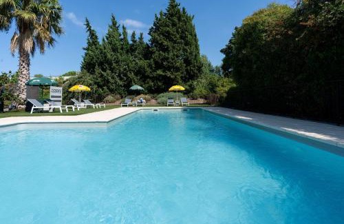 Avignon Hotel | Brit Hotel Avignon Sud Le Calendal