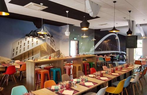 Dardilly Hotel | Brit Hotel Lyon Nord Dardilly
