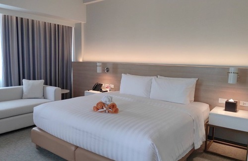 Bonifacio Global City Hotel | Brittany Hotel BGC