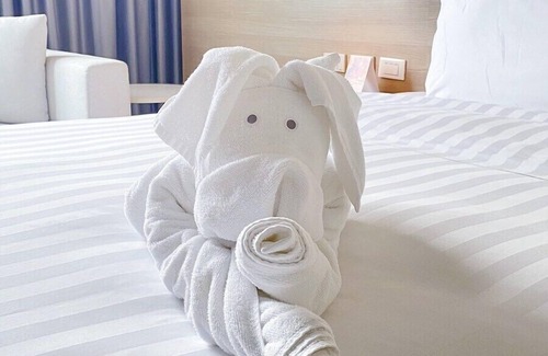 Bonifacio Global City Hotel | Brittany Hotel BGC