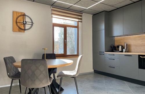 Teika Apartment | BRIVIBAS RESIDENCE - NORTH & SOUTH, free PRIVAT parking, free WIFI, self check-in