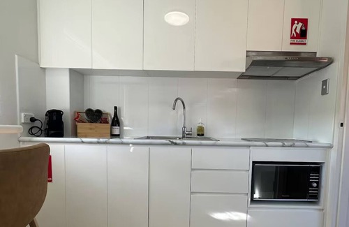 Bronte Apartment | Bronte beach studio in Sydney's Best Suburb Apt 8