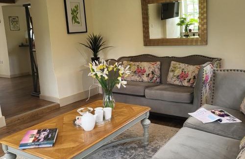 Kelling House | Brook Cottage