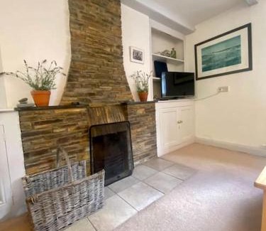 Port Isaac House | Brook Cottage is a traditional fisherman's cottage