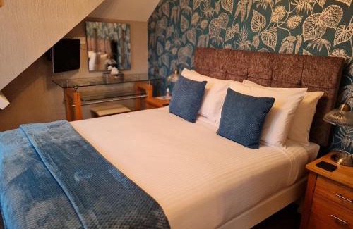 Brixham House | Brookside Guest House & Mini Spa