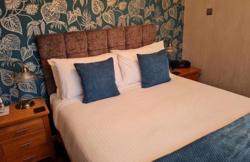 Brixham House | Brookside Guest House & Mini Spa