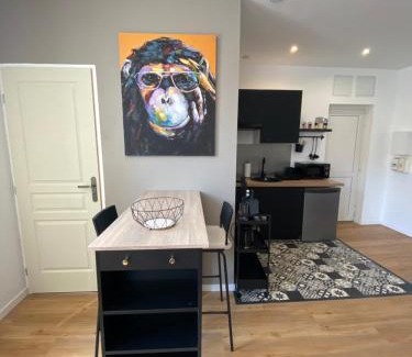 Louviers Apartment | Brown Cosy Loft Centre