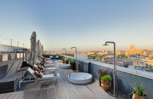 Nachlaot Hotel | Brown Machne Yehuda