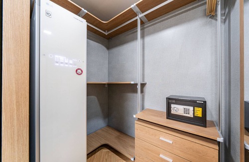 Choryang Apartment | Brown Suites Busan