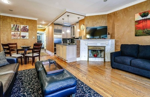 Gold Coast Apartment | Brownstone, 2 entire units Gold Coast
