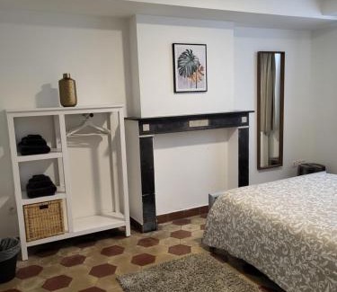 Etterbeek House | Brussels Bed & Blockchain Private rooms with shared bathroom