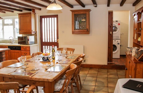 Oswestry Cottage | Bryn Celyn