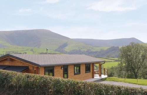 Machynlleth House | Bryn Eiddon Log Cabin