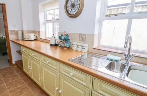 Beaumaris Apartment | Bryn Haf, New Street