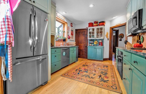 Bryn Mawr House | Bryn Mawr Timeless Oasis