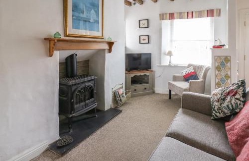 Cwrt House | Bryniau Bychain Cottage