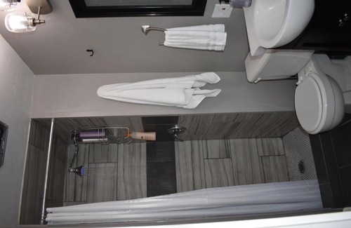 Southeast Boise House | BSU Playland 2bd 1b Fully Remodeled on Bsu Campus