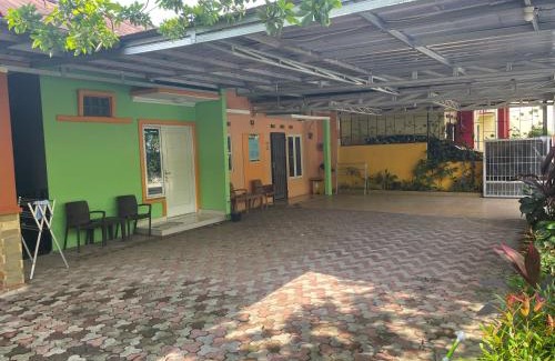Cibinong House | Bu Sur Homestay