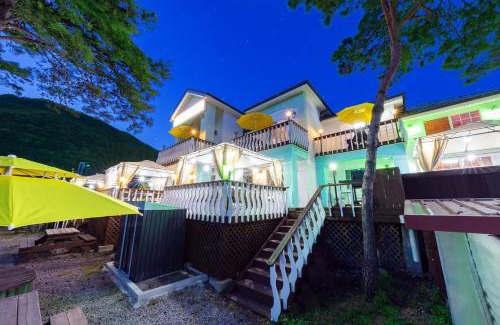 Buan House | Buan Sonamuae Geolin Noeul Pension