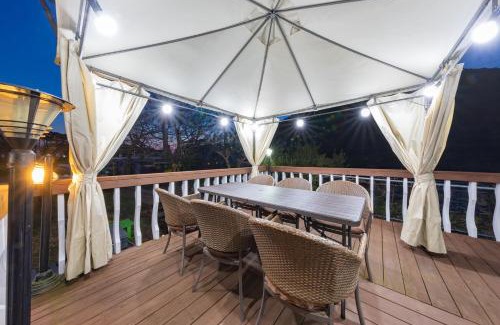 Buan House | Buan Sonamuae Geolin Noeul Pension