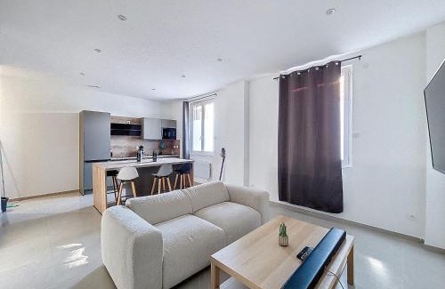 Saulaie - Claveliere Apartment | Bubble for two!