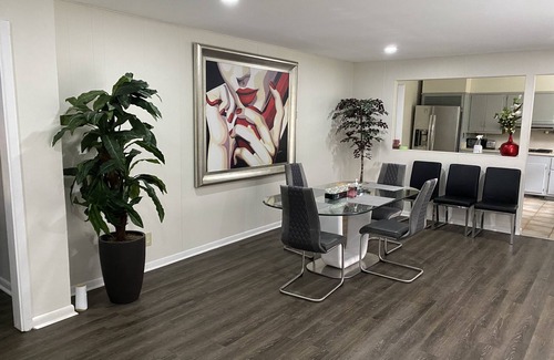 North Buckhead House | Buckhead 7 BDR Home by lenox 10Bed 20ppl park free
