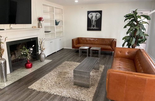 North Buckhead House | Buckhead 7 BDR Home by lenox 10Bed 20ppl park free