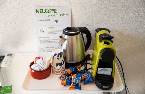 Poggio dei Pini Apartment | Budget Double Room in Villa Pilato